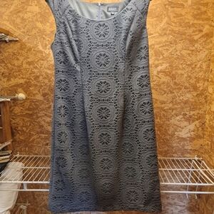 Adrianna Pappell Sheath Crochet-Look over Lining